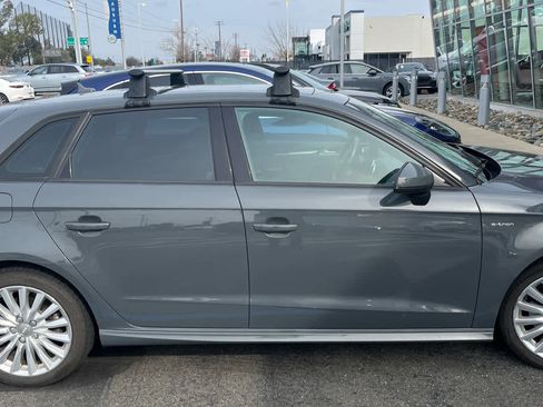 Used 2017 Audi A3 e-tron Premium image 6