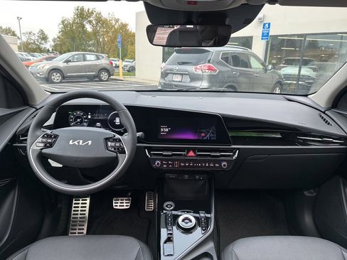New 2025 Kia Niro Wave w/ Wave Preserve Package image 24
