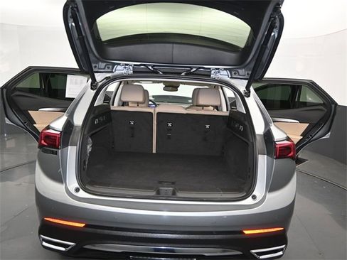 Used 2024 Buick Envision Preferred image 13