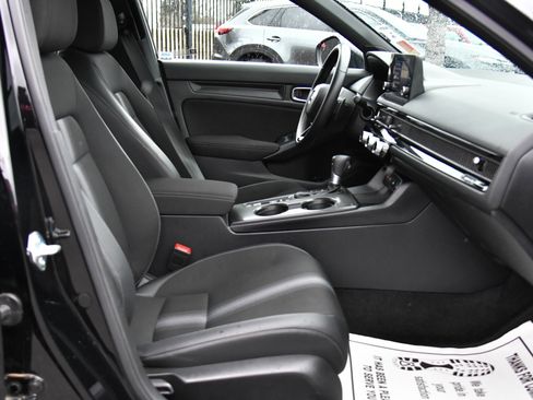 Used 2025 Honda Civic Sport image 41