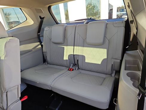 New 2026 Volkswagen Atlas SEL Premium R-Line image 9