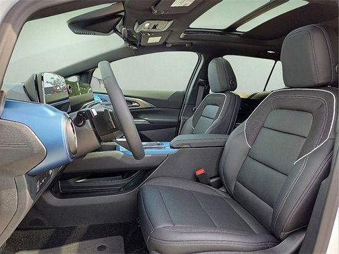 New 2026 Chevrolet Equinox EV LT image 16