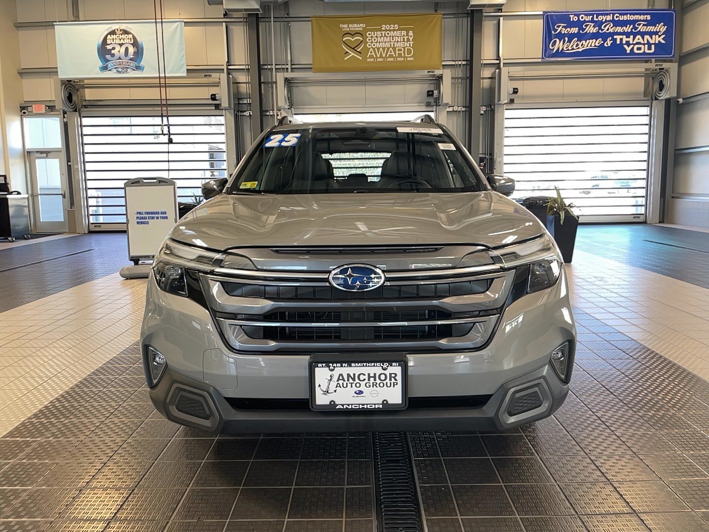 Used 2025 Subaru Forester Limited AWD/4WD image 2