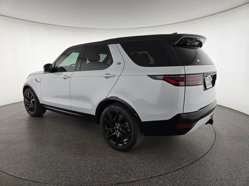 Used 2023 Land Rover Discovery HSE R-Dynamic image 16