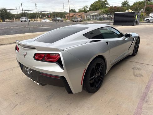 Used 2017 Chevrolet Corvette Stingray Coupe w/ 1LT RWD image 7