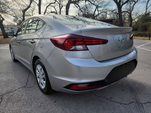 Used 2020 Hyundai Elantra SE image 5