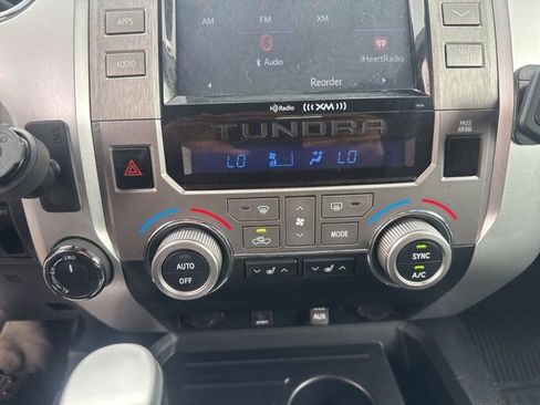 Used 2018 Toyota Tundra Limited w/ Limited Premium Package image 32