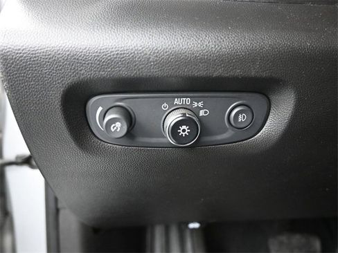 Used 2021 Chevrolet Traverse LT w/ LPO, Floor Liner Package image 20