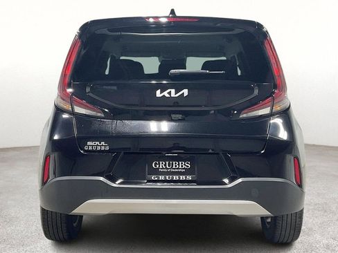 Used 2023 Kia Soul S image 6
