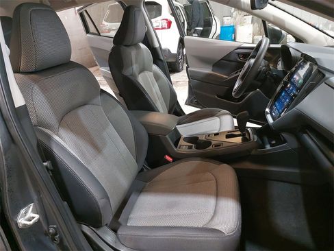 Used 2024 Subaru Crosstrek 2.0i Premium image 10