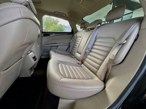 Used 2019 Ford Fusion SEL image 7