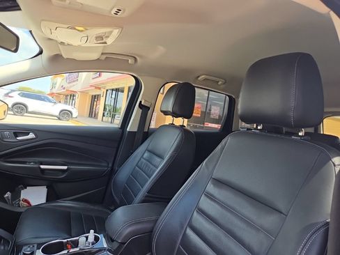Used 2015 Ford Escape Titanium w/ Equipment Group 301A AWD/4WD image 13