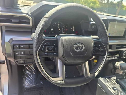 Used 2025 Toyota Tacoma SR5 AWD/4WD image 23