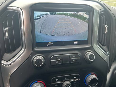 Used 2022 Chevrolet Silverado 1500 LT Trail Boss w/ Bed Protection Package AWD/4WD image 12