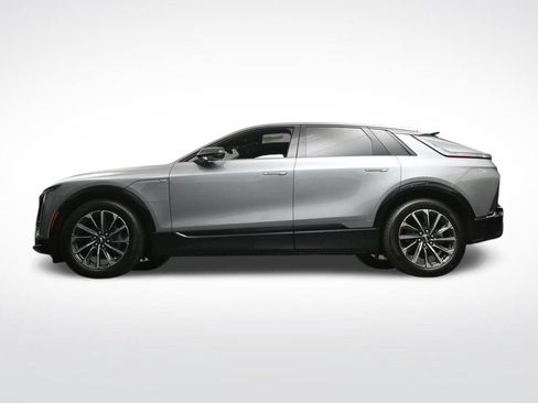Certified 2026 Cadillac Lyriq Sport AWD/4WD image 25