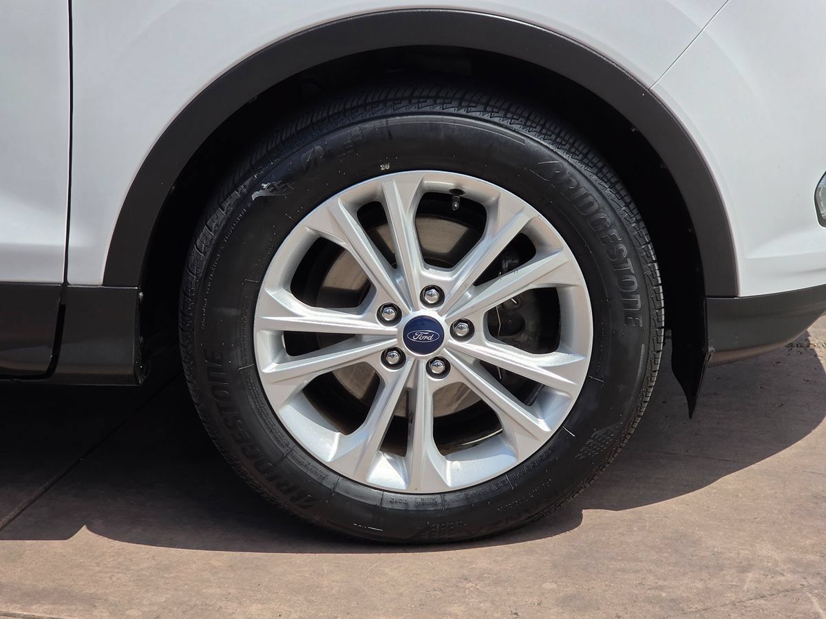 Used 2018 Ford Escape SEL FWD image 13
