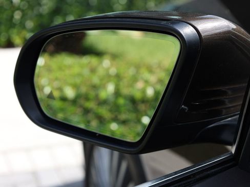 Used 2015 Mercedes-Benz C 300 Sedan image 9