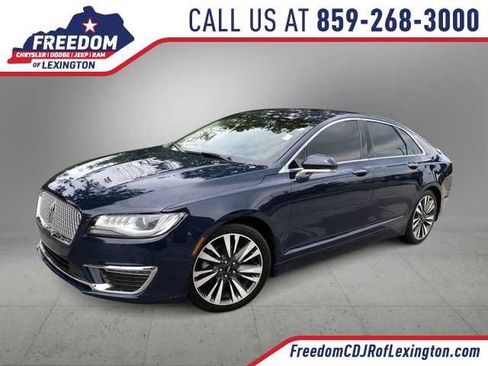 Used 2019 Lincoln MKZ Reserve FWD image 1