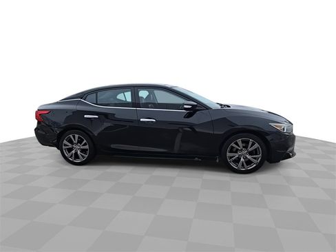 Used 2017 Nissan Maxima Platinum image 9
