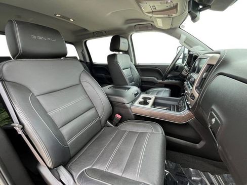 Used 2017 GMC Sierra 3500 Denali w/ Duramax Plus Package AWD/4WD image 19