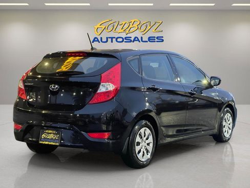 Used 2016 Hyundai Accent SE image 4