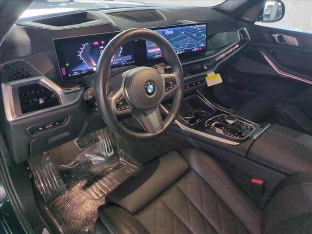 Used 2026 BMW X7 xDrive40i w/ M Sport Package AWD/4WD image 10
