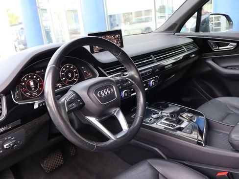 Used 2019 Audi Q7 3.0T Premium Plus w/ Premium Plus Package AWD/4WD image 9