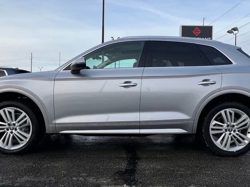 Used 2018 Audi Q5 2.0T Premium Plus w/ Premium Plus Package image 3