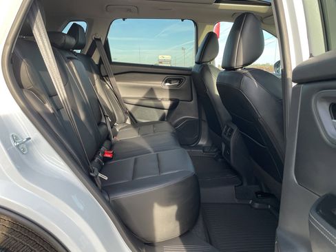 New 2026 Nissan Rogue SV image 25