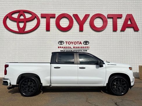 Used 2022 Chevrolet Silverado 1500 Custom w/ Rally Edition image 4