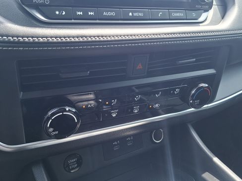 Certified 2025 Nissan Rogue S FWD image 15