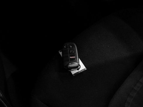 Used 2018 Jeep Renegade Latitude image 61