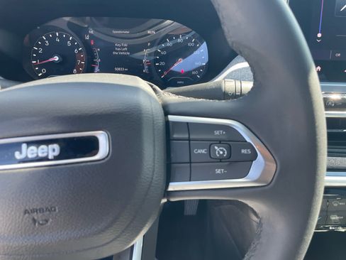 Used 2024 Jeep Compass Latitude AWD/4WD image 13