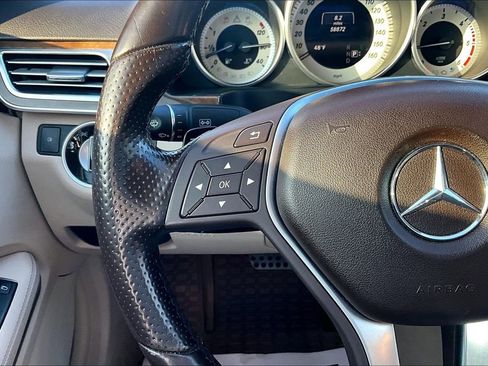 Used 2016 Mercedes-Benz E 250 Sedan w/ Premium Package image 27