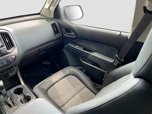 Used 2022 Chevrolet Colorado Z71 w/ Safety Package image 23