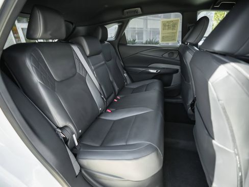 Used 2023 Lexus RX 350 Premium image 37