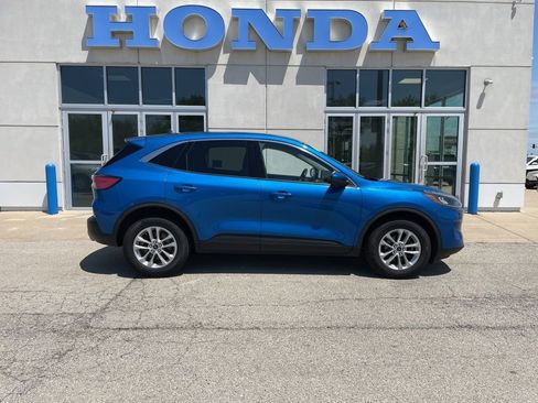 Used 2020 Ford Escape SE AWD/4WD image 4