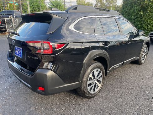 Used 2024 Subaru Outback Premium image 4