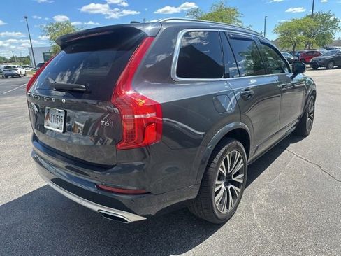 Used 2021 Volvo XC90 T6 Momentum w/ Climate Package AWD/4WD image 3