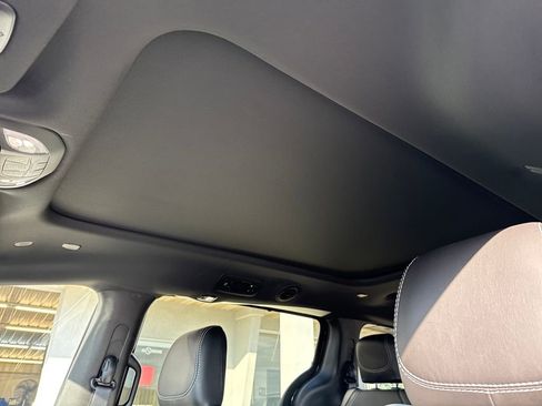 New 2026 Chrysler Pacifica Limited w/ S Appearance Package image 21