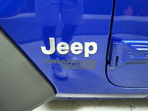 Used 2018 Jeep Wrangler Unlimited Sport S image 20