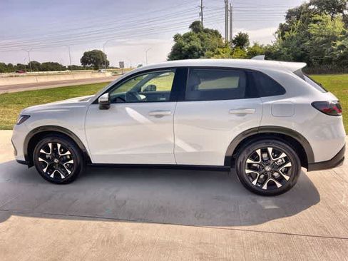 Used 2026 Honda HR-V EX-L image 4