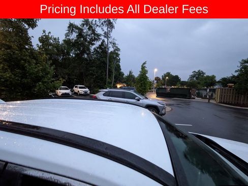 Used 2024 Toyota RAV4 XLE AWD/4WD image 11