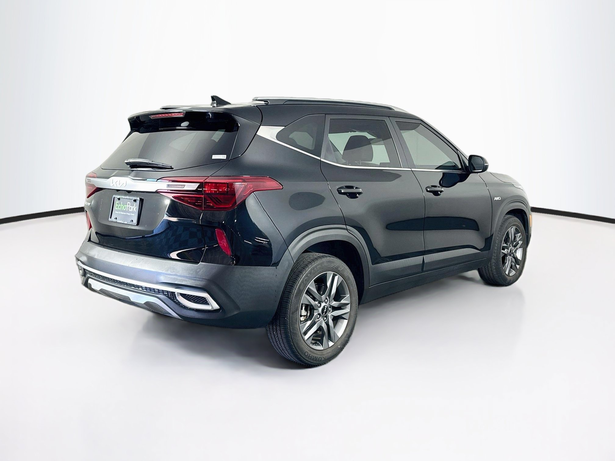 Used 2023 Kia Seltos S w/ Navigation Package AWD/4WD image 9