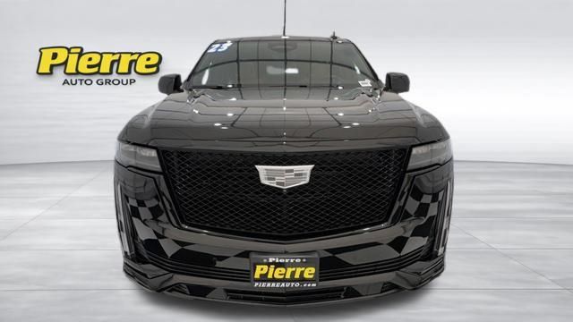 Used 2023 Cadillac Escalade Sport w/ LPO, ONYX Package AWD/4WD image 9