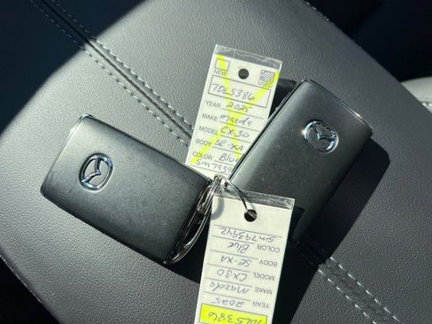 Certified 2025 MAZDA CX-30 AWD 2.5 S w/ Select Sport Pkg image 35