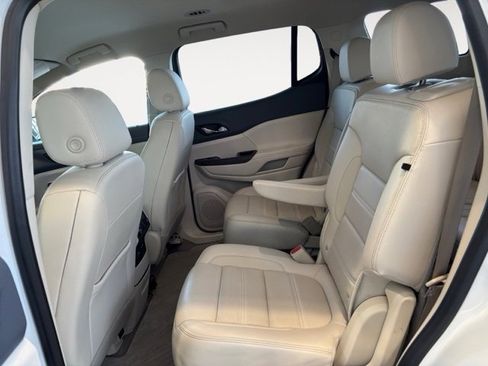 Used 2020 GMC Acadia Denali w/ Technology Package image 9