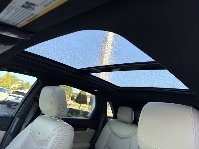Used 2017 Cadillac XT5 Luxury w/ Driver Awareness Package FWD image 32