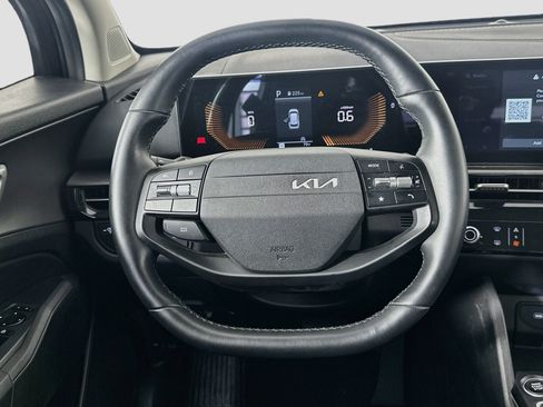 Used 2026 Kia Sportage LX FWD image 17