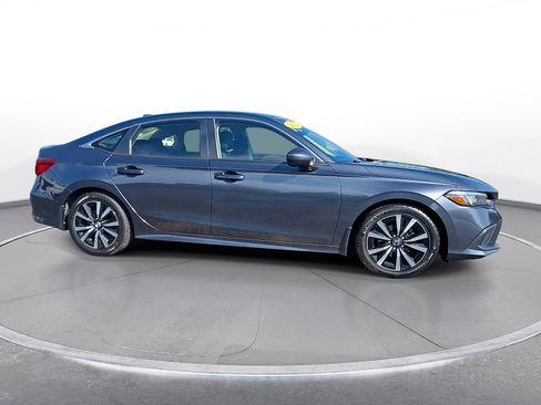 Used 2022 Honda Civic EX image 9